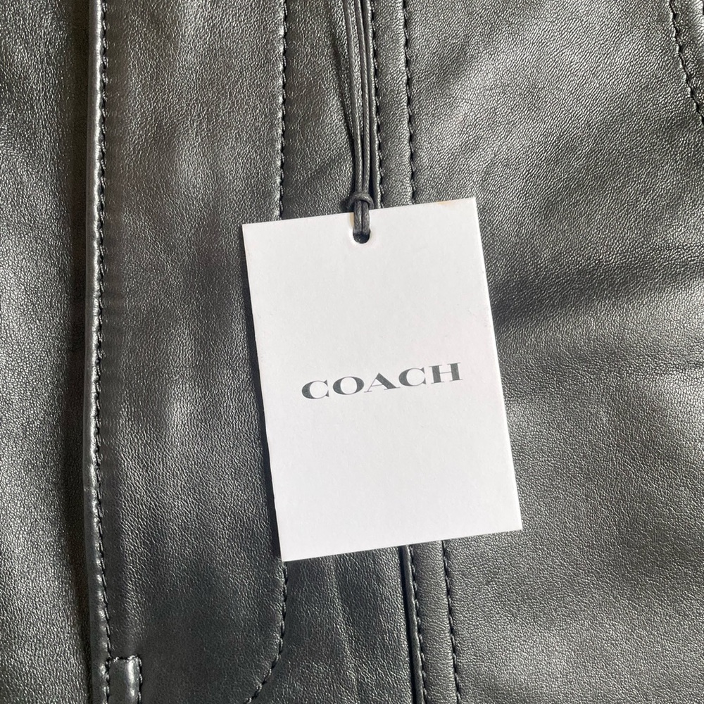 Coach Black Leather Women Shorts- Size 0 - Picture 3 of 6